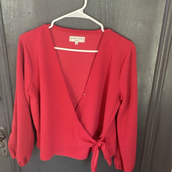 Red textured wrap blouse from Madewell - Picture 2 of 4